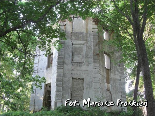 Merkinė. Estate of Brzostowski