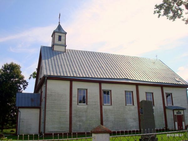 Руднікі |  Касцёл Святой Тройцы. 