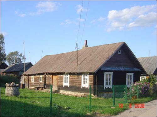 Žižmai.  Old buildings