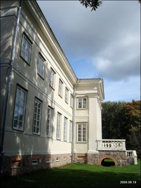  - Manor of Mostowski. 