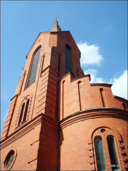  - Костёл Святых Апостолов Петра и Павла. фрагмент главного фасада