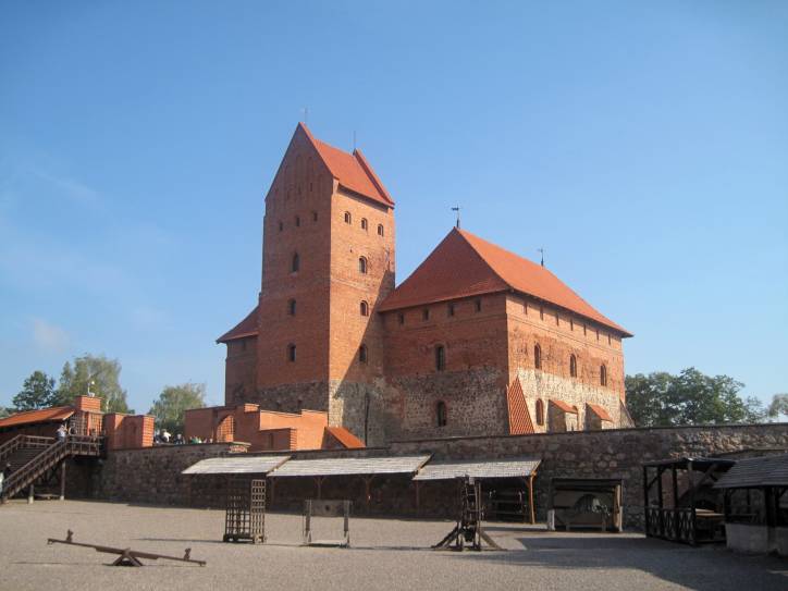  -  Новый замок. 