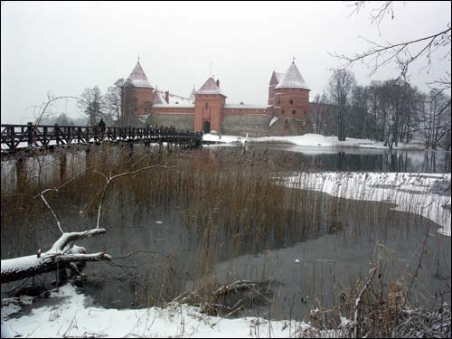  -  Новый замок. Вид на замак с местечка