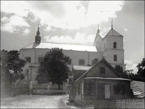  - Miasteczko na starych fotografiach . 