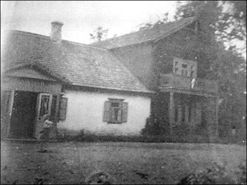  - Manor . 