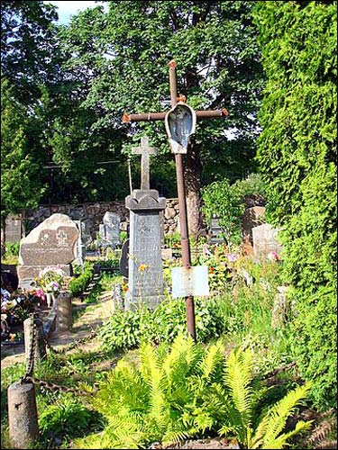 Karvys |  cemetery Catholic. 