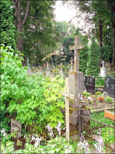 Žemieji Paneriai. cemetery Old Catholic