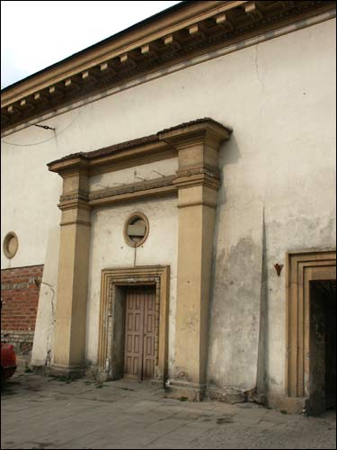  - Catholic church of All Saints and monastery of Carmelites. Entry in the monastery wall from the former Zawalna str. (now - Pylimo)