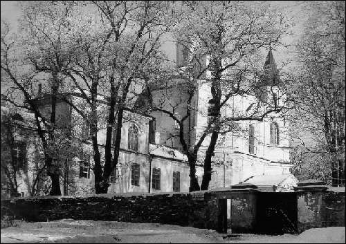 Вільня |  Касцёл Пана Езуса і кляштар трынітарыяў. Касьцёл трынітарыяў на Антокалі. Здымак Яна Булгака, каля 1914 г.