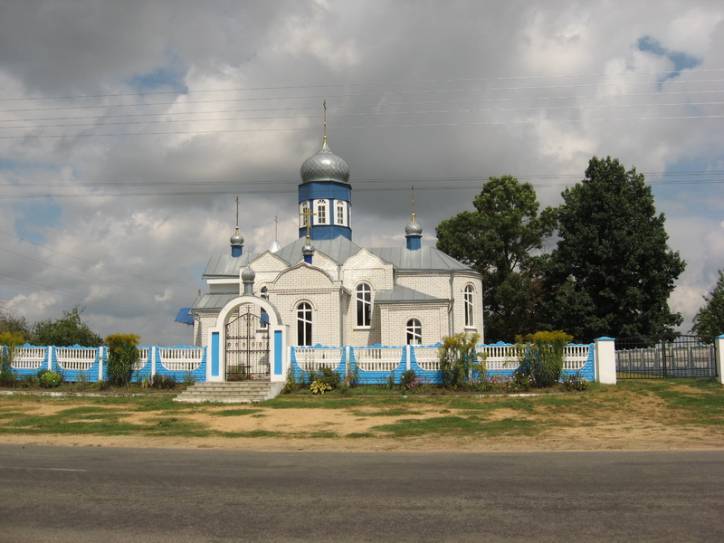 Snitava. In the village 