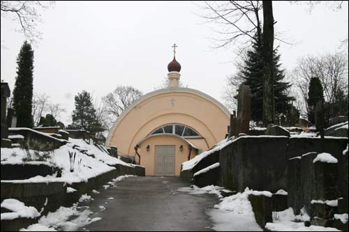  - Cmentarz na Lipówce (Eufrozynski). Cerkiew-pieczera ku czci Świętego Tichona Zadunajskiego wzniesiona w 1843 roku nad prochami kupca Tichona Zajcewa (+1839), dobroczyńcy tego cmentarza i budowniczego cerkwi Św. Eufrozyny. Restaurowana w 1935 roku.