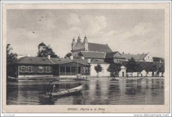  - Miasto na starych fotografiach . 