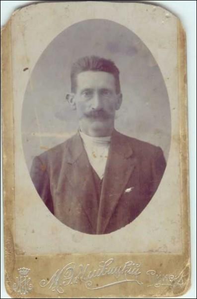  -     . Pińsk.1914r. Mój Dziadek Josef Nowotny ur.w 1868r,w ok.Pragi,Majster w Warsztatach kolejowych w Pińsku.