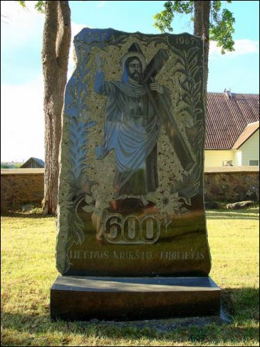 Шaшуоляй (Шашоли) |  Костёл Святого Иосифа. Памятник в честь 600-летия христианства