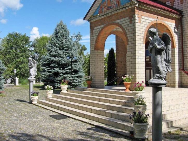 Lipniki. In the village 