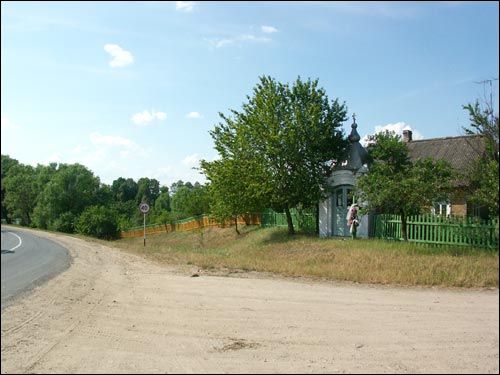 Новая Рясна. Часовня придорожная 