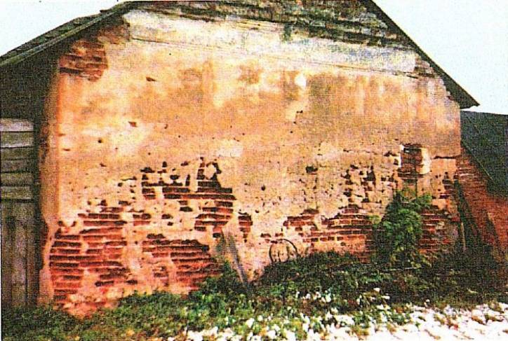 Wołczyn |  Zespół pałacowo-parkowy . 