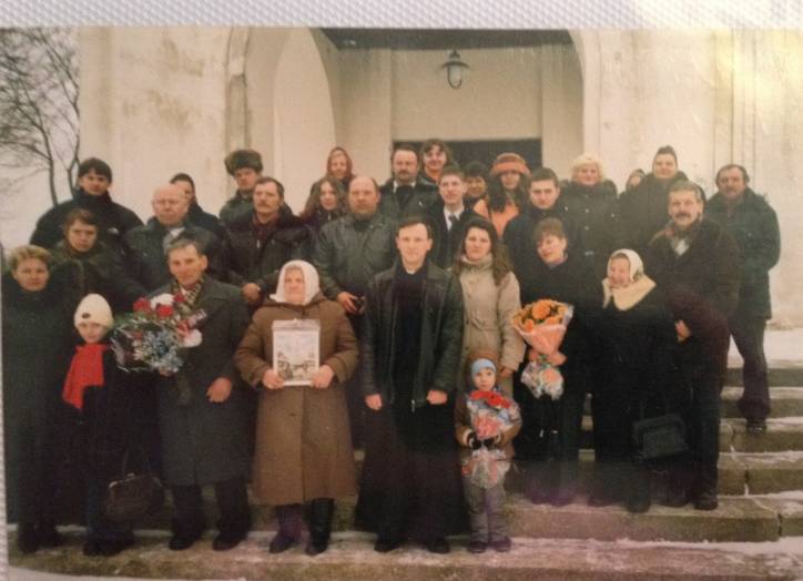  - Костёл Святого Сердца Иисуса. Семья Друтель из деревни Латвели Леонарда и Станислав отметили 50 лет совместной жизни