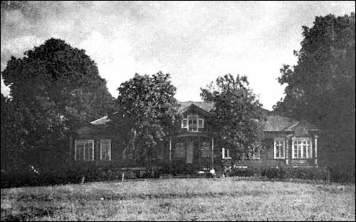 Horodeczna (Słobodka) |  Dwór Szpilewskich. Dwór od frontu, przed 1939 r. Fot. Jana Bulhaka