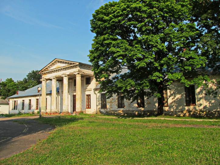 Vysokaje |  Estate of Potocki. Estate of Potocki in Vysokaje town