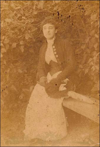  - Сядзіба . Паўліна Абламовічаўна (1871-1938) - дачка Міхала і Алены. Вйшла замуж за Зыгмунта Сьлізеня, а потым за Соммэрса