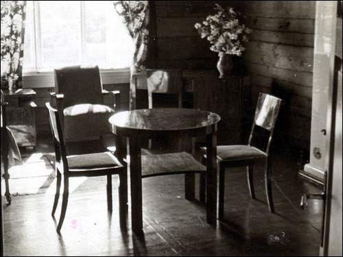  -  Dom Wypoczynkowy. Wnętrze jednego z pokoi