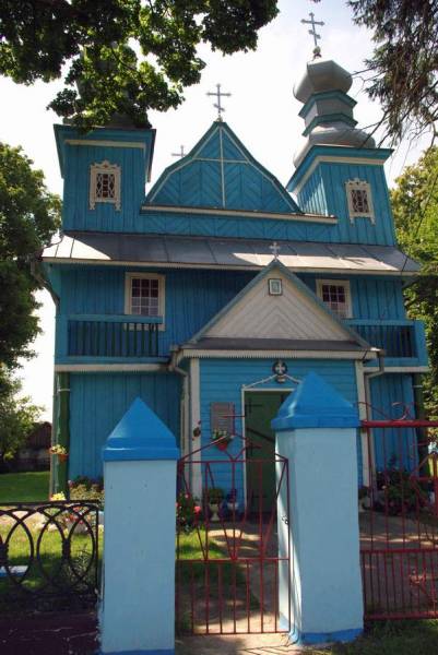 Дивин |  Церковь Святой Параскевы Пятницы. Вид на главный фасад