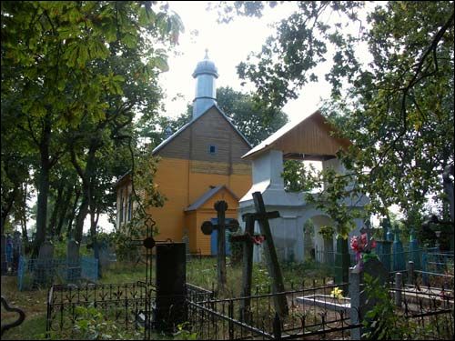 Еремичи. Кладбище . Часовня