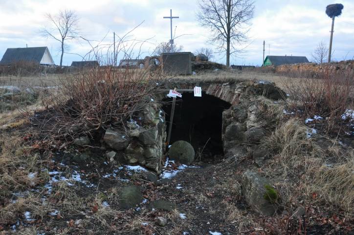 Oborek (Połoczany). Kościół Wniebowzięcia NMP i św. Rocha