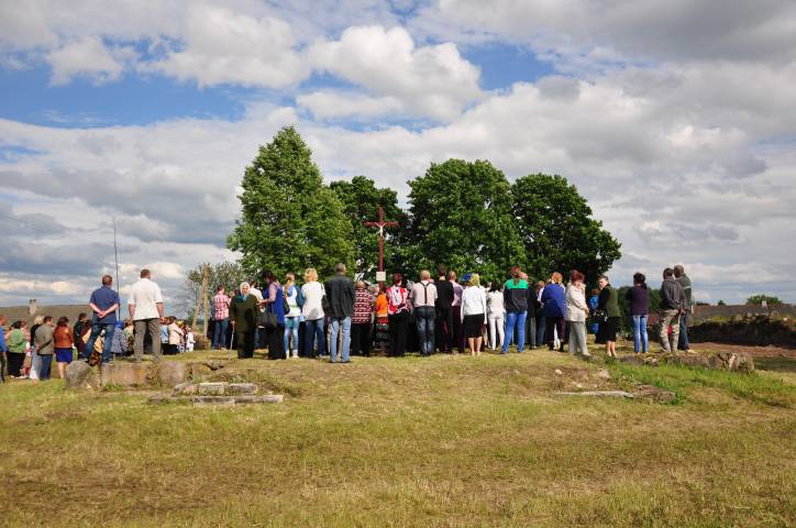 Oborek (Połoczany). Kościół Wniebowzięcia NMP i św. Rocha