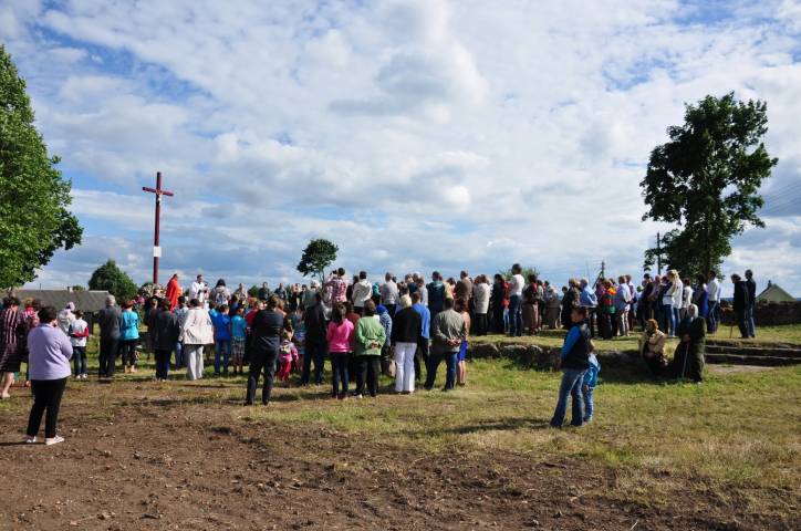 Oborek (Połoczany). Kościół Wniebowzięcia NMP i św. Rocha