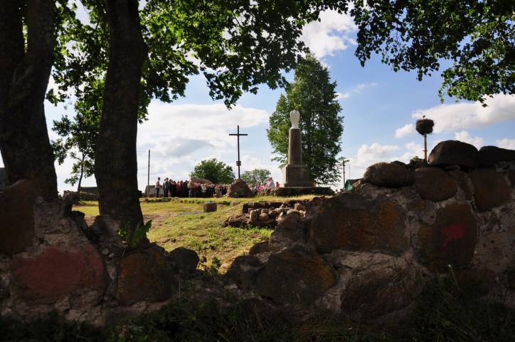 Oborek (Połoczany). Kościół Wniebowzięcia NMP i św. Rocha
