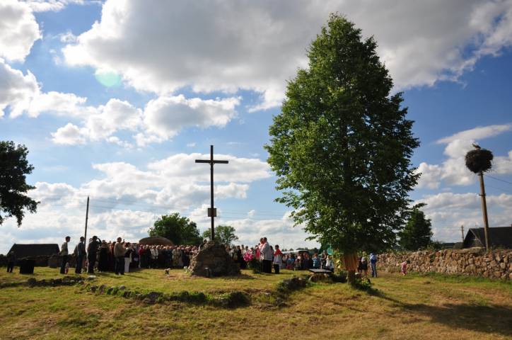 Oborek (Połoczany). Kościół Wniebowzięcia NMP i św. Rocha