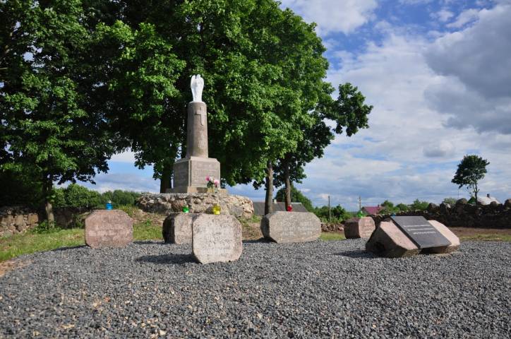 Oborek (Połoczany). Kościół Wniebowzięcia NMP i św. Rocha