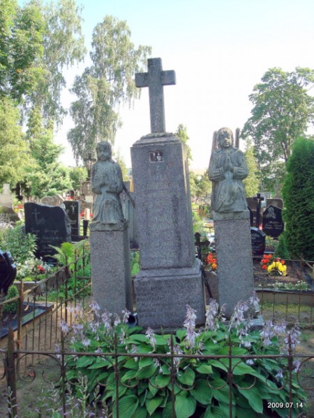  - Cmentarz stary katolicki. 