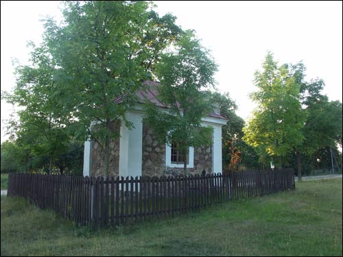  - Kaplica . Widok z boku