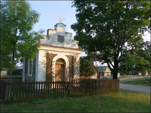  - Kaplica . Elewacja frontowa