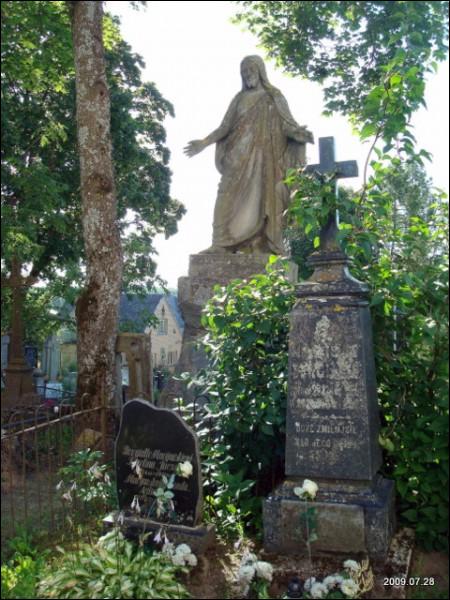 Кладбище старое католическое Молетах.   - Кладбище старое католическое.