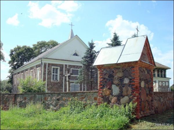 Pabaiskas.  Catholic church of the Holy Trinity