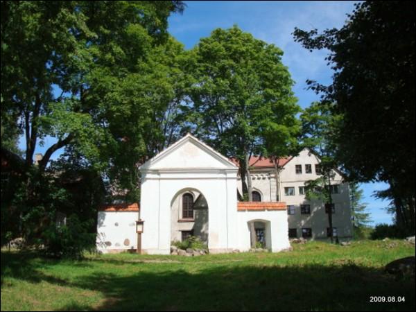 Wysoki Dwór. Kościół Św. Dominika i klasztor dominikanów