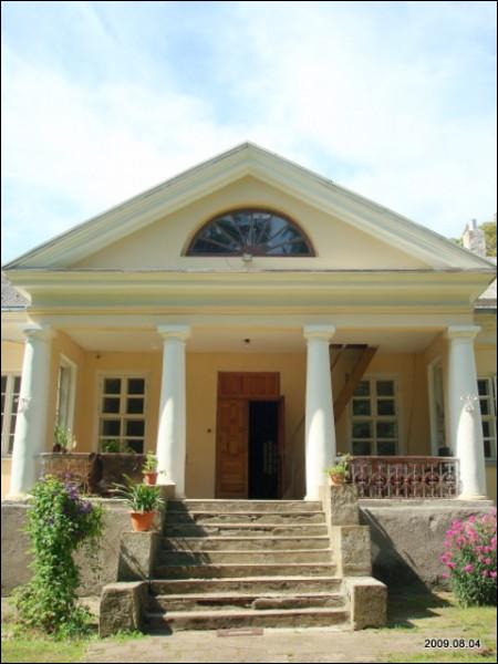 Wysoki Dwór. Zespół pałacowo-parkowy Malewskich