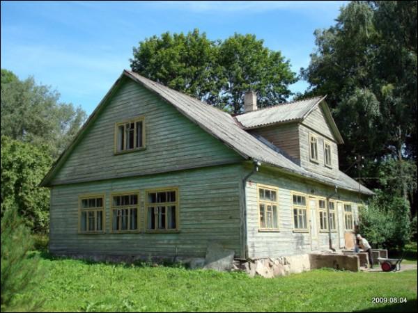 Wysoki Dwór. Zespół pałacowo-parkowy Malewskich