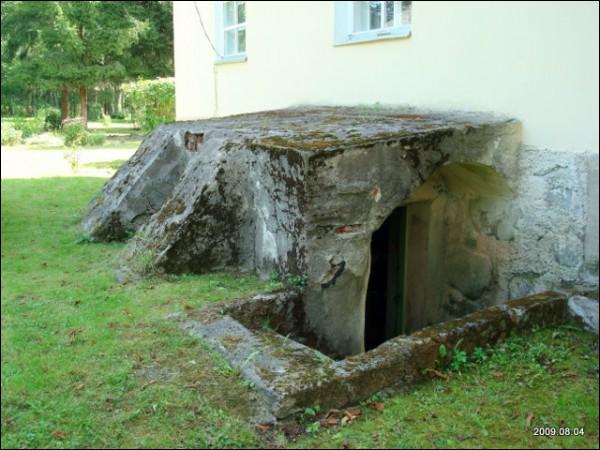 Wysoki Dwór. Zespół pałacowo-parkowy Malewskich