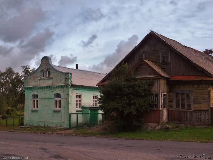  - В местечке . 