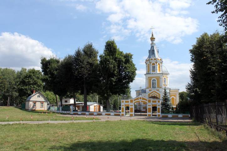 Novozybkov. Orthodox church of St. Michael the Archangel Novozybkov. Orthodox church of St. Michael the Archangel