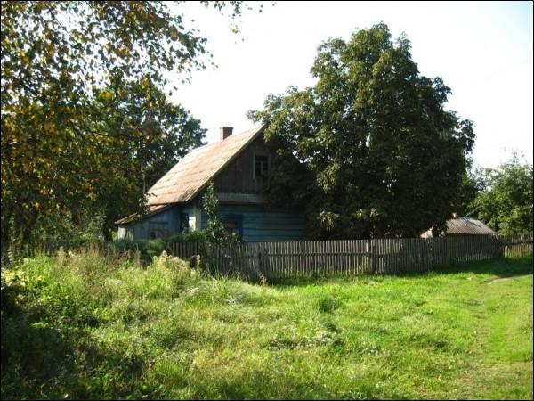 Nowy Uborek.  We wsi 