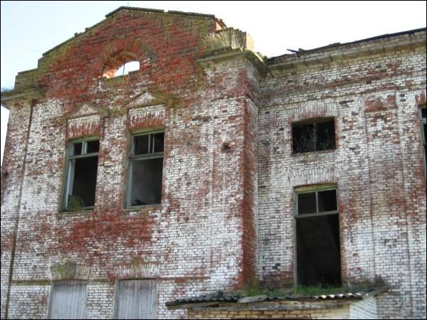 Nowy Uborek. Zespół dworsko-parkowy 