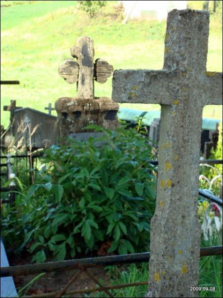 Могілкі каталіцкія Біюцішках.   - Могілкі каталіцкія.