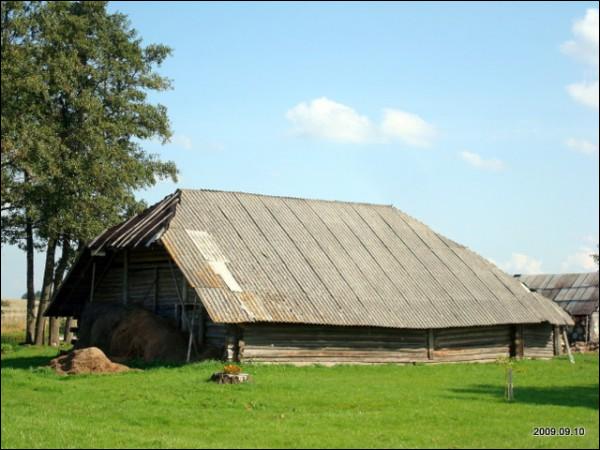 Arnionys. In the village 