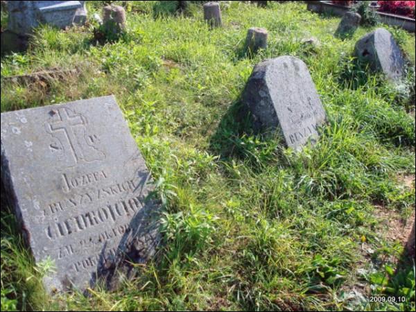 Inturkė (Anturkė). cemetery Catholic